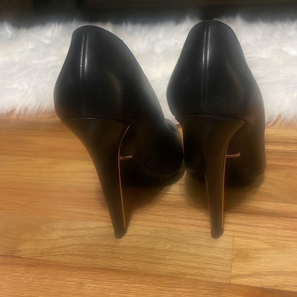 Roberto Cavalli black pumps with gold heel accent - Picture 11 of 11